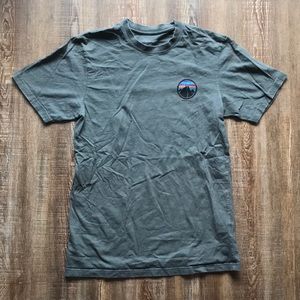 Men’s Small Patagonia T